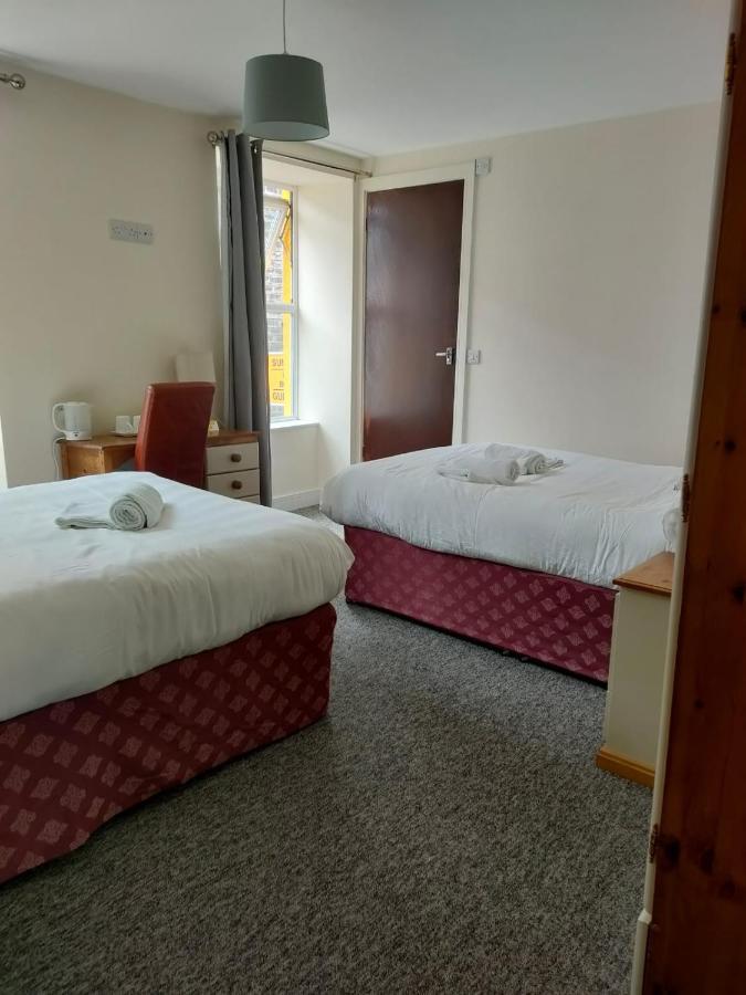 Sunnymead Guest House อาเบอรีสวิท ภายนอก รูปภาพ