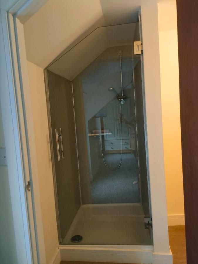 Sunnymead Guest House อาเบอรีสวิท ภายนอก รูปภาพ